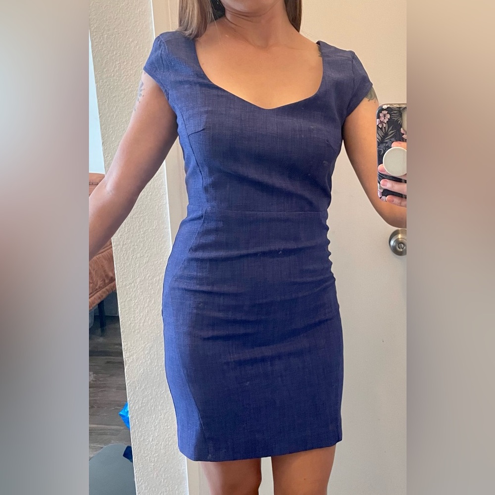 LC Lauren Conrad Form Fitting Blue Dress Size 2